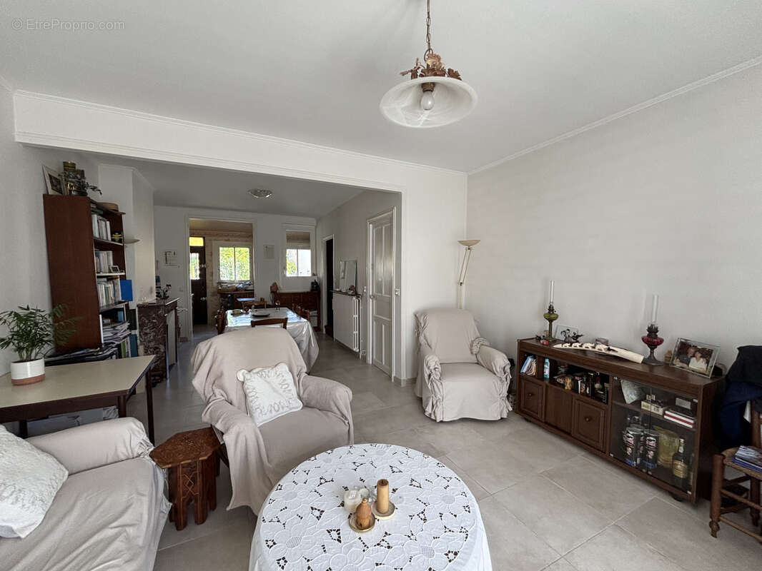 Maison à SARTROUVILLE