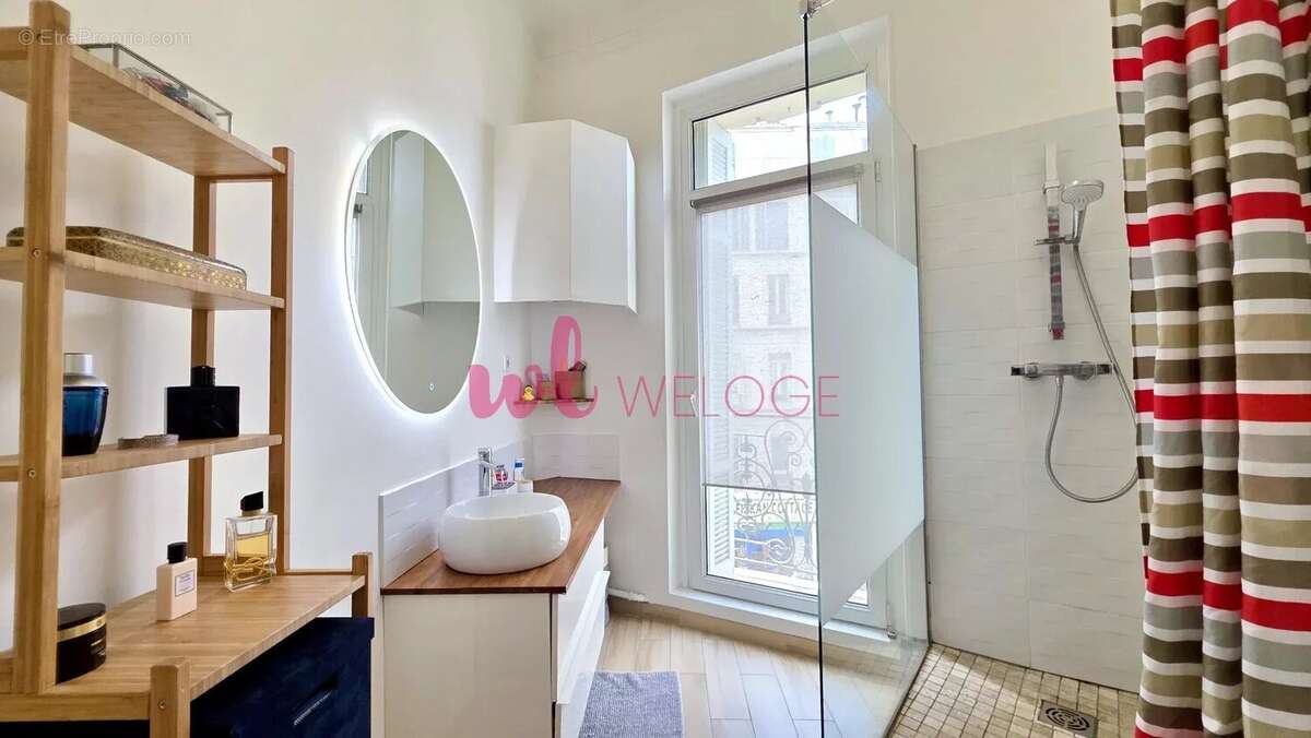 Appartement à MARSEILLE-6E