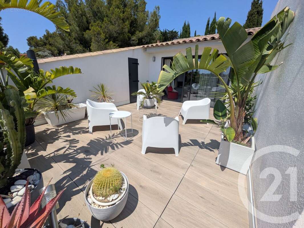 Appartement à SANARY-SUR-MER