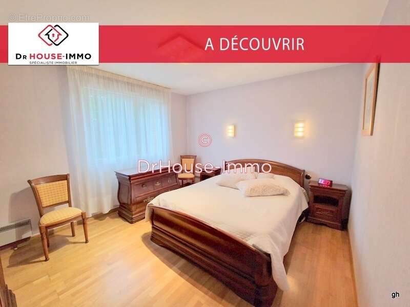 Maison à SAINT-GEORGES-DE-REINTEMBAULT