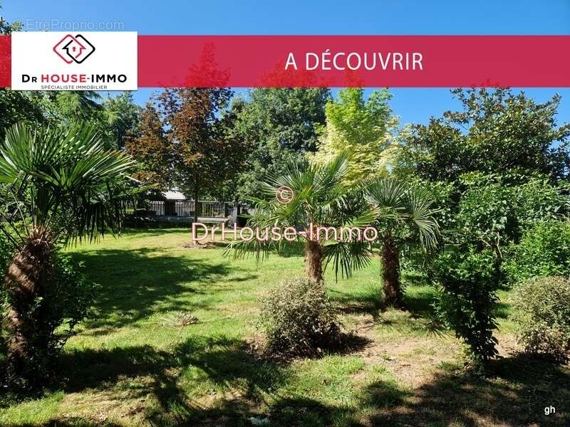 Maison à SAINT-GEORGES-DE-REINTEMBAULT