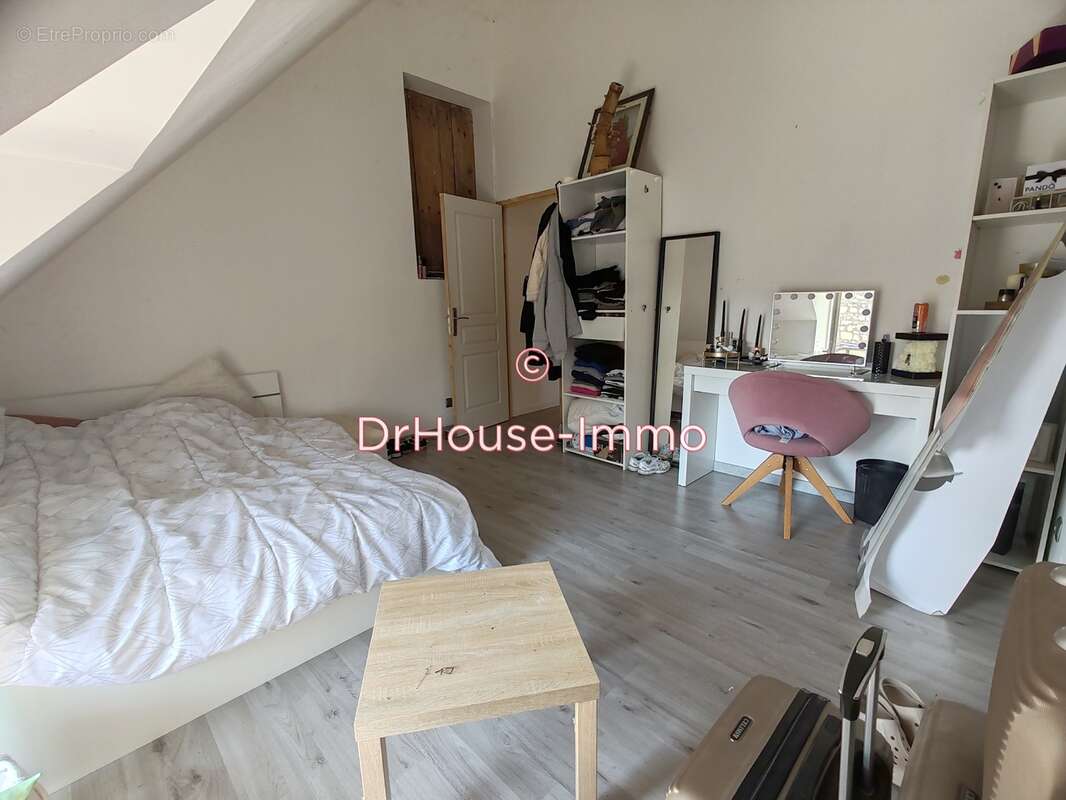 Maison à PORT-DE-PILES