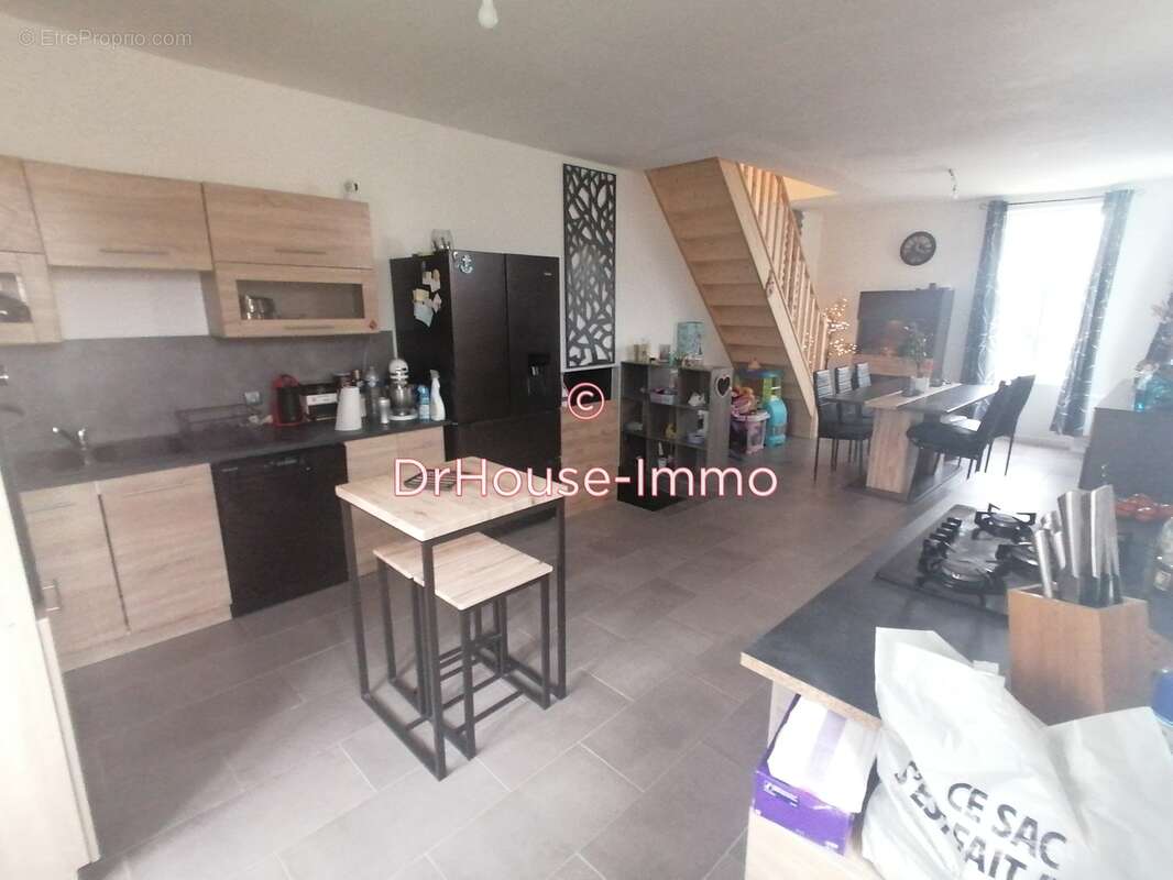 Maison à PORT-DE-PILES