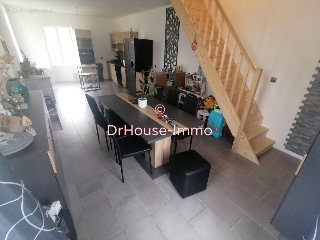 Maison à PORT-DE-PILES