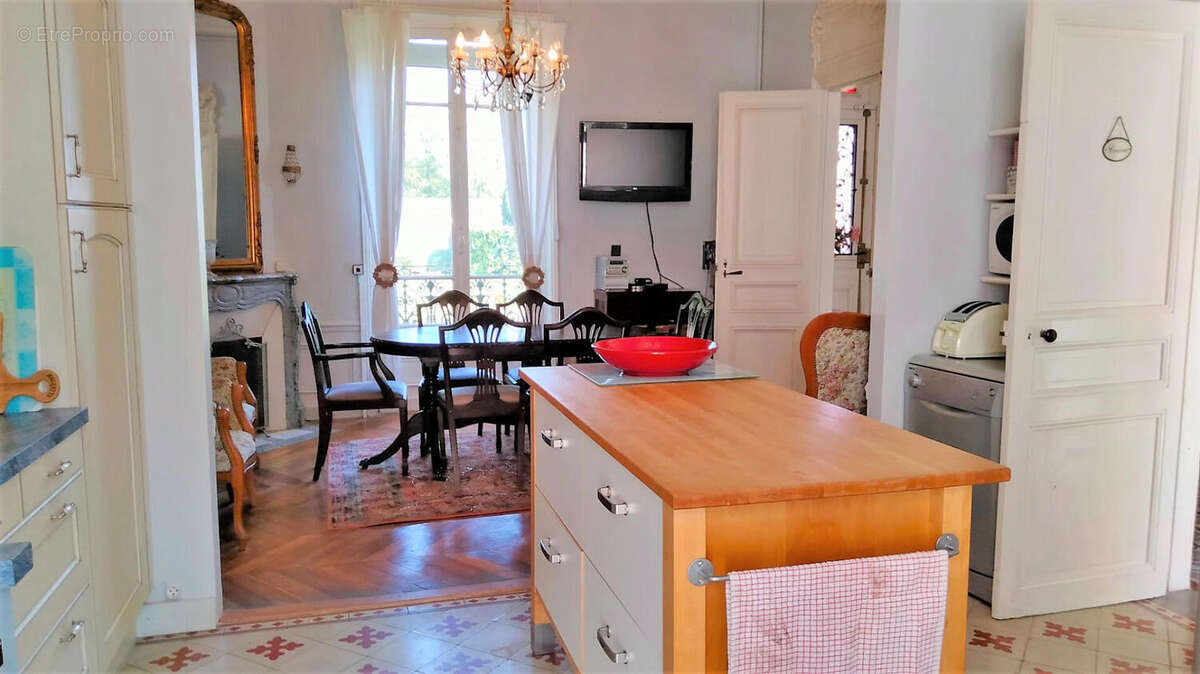 CUISINE - Maison à AIGRE