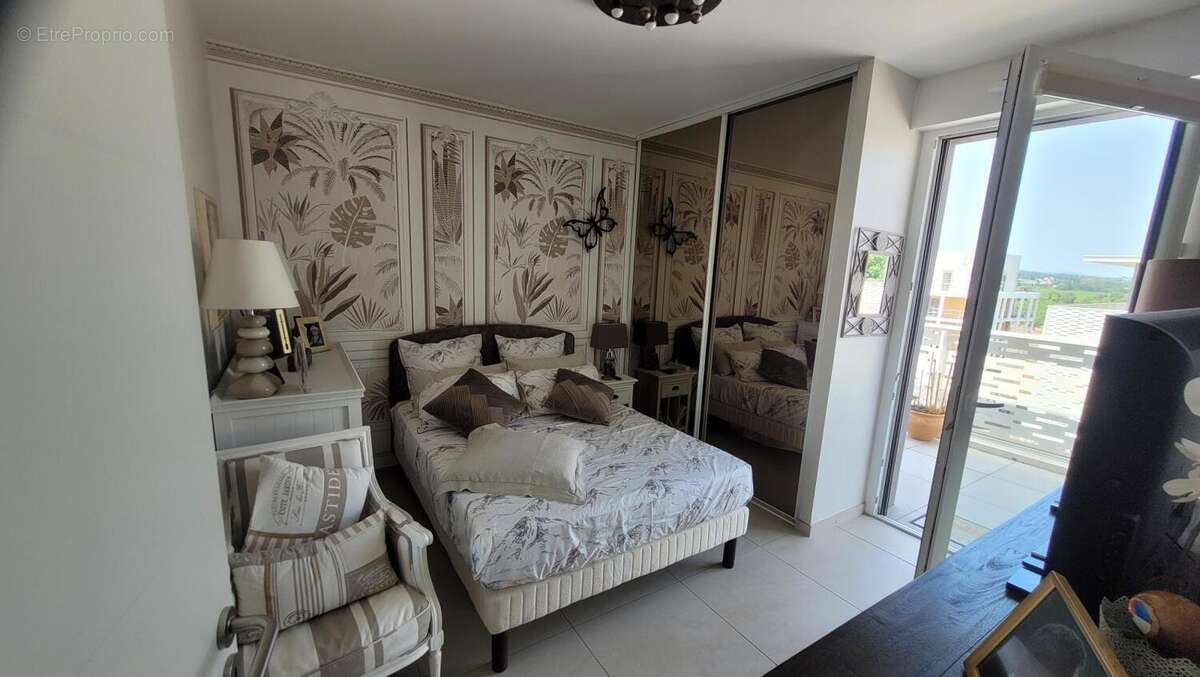 Appartement à CASTELNAU-LE-LEZ