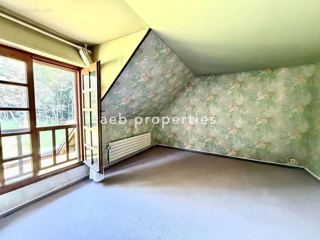 Maison à LA VENDUE-MIGNOT