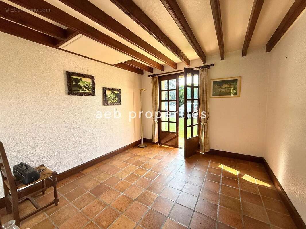 Maison à LA VENDUE-MIGNOT