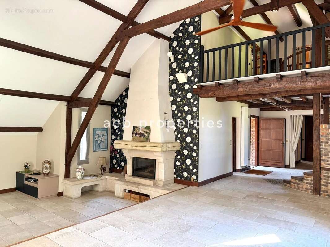 Maison à LA VENDUE-MIGNOT