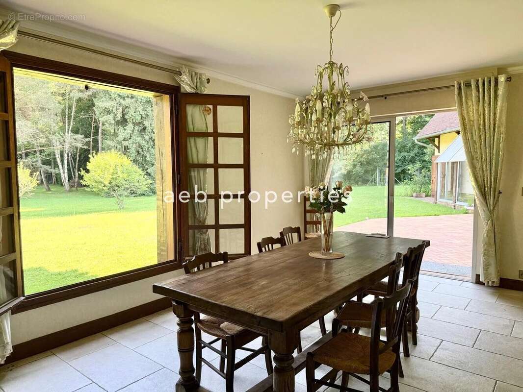 Maison à LA VENDUE-MIGNOT