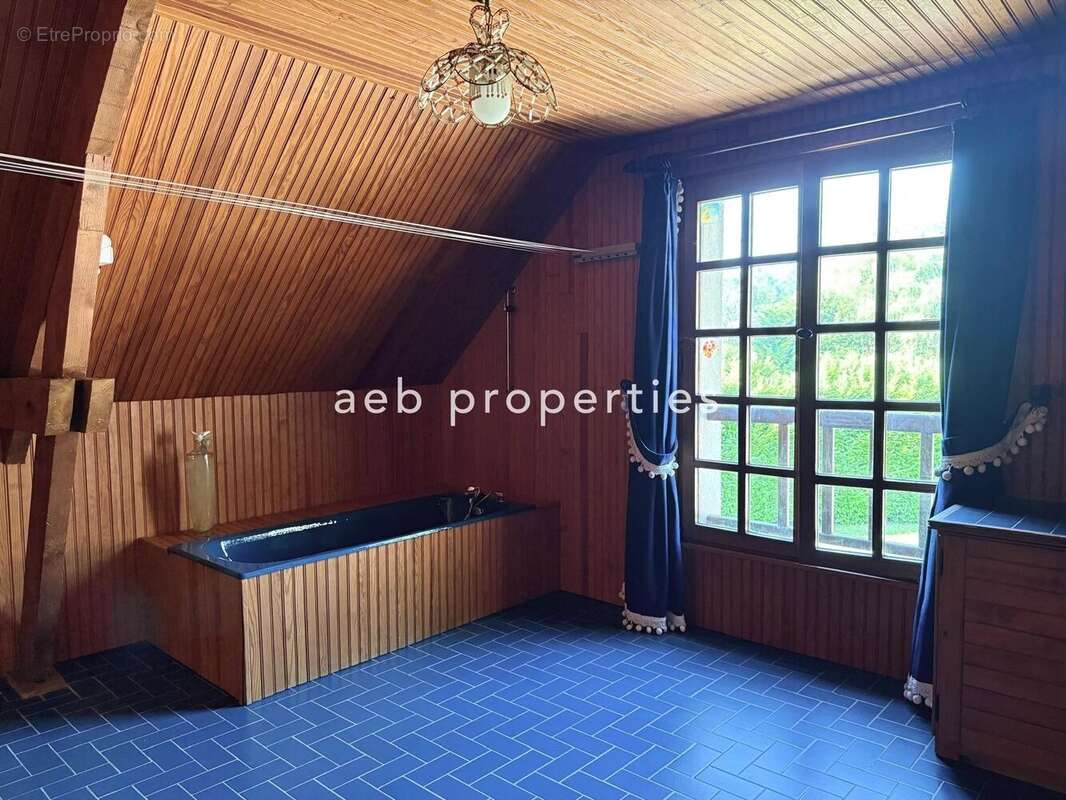 Maison à LA VENDUE-MIGNOT