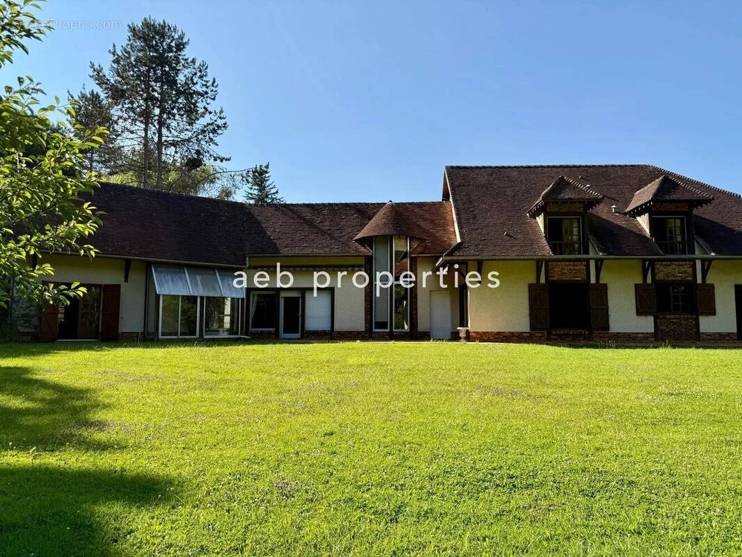 Maison à LA VENDUE-MIGNOT