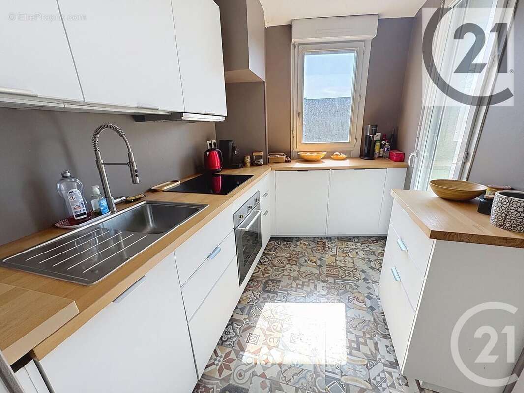 Appartement à LYON-9E