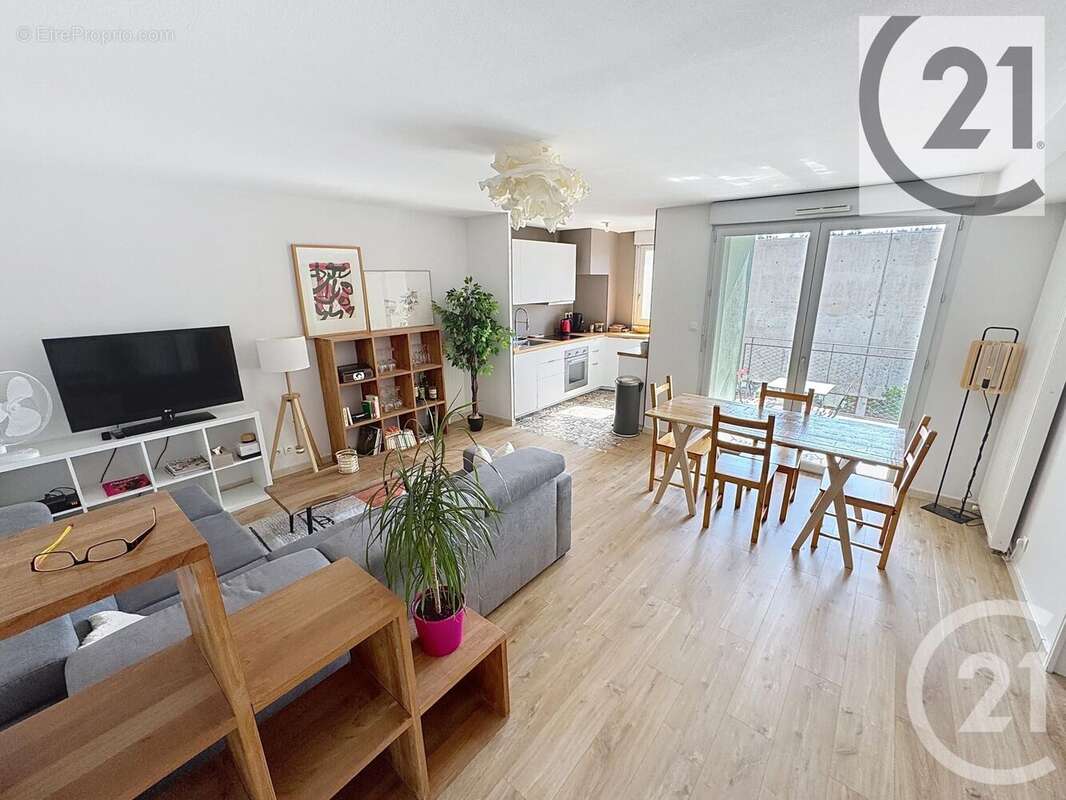 Appartement à LYON-9E