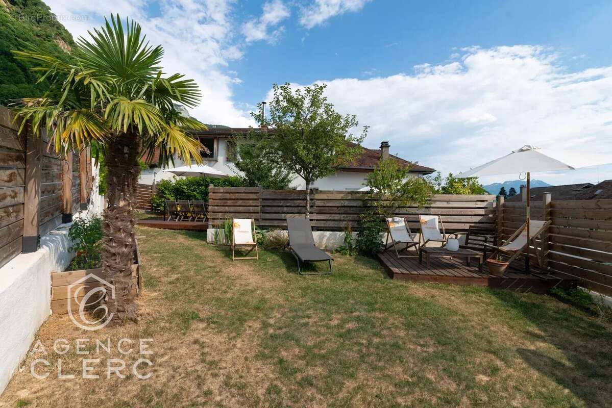 Appartement à VEYRIER-DU-LAC