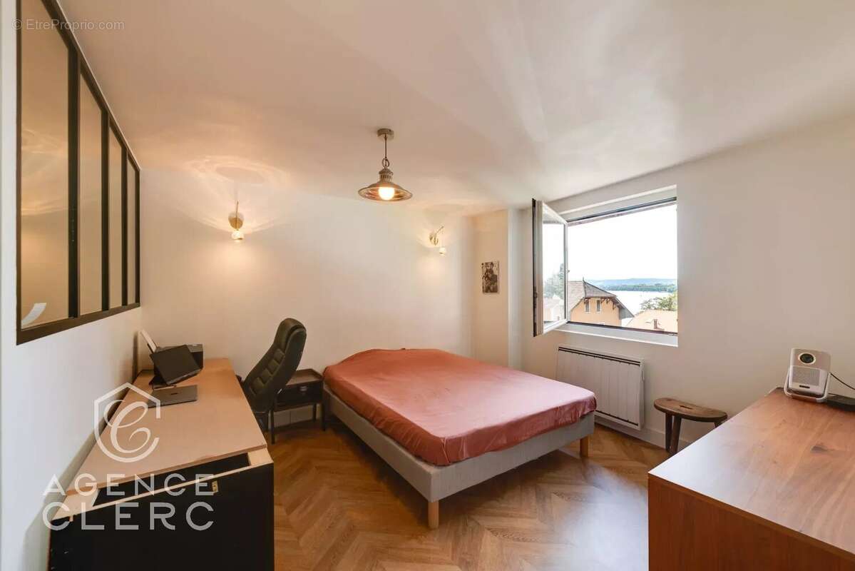 Appartement à VEYRIER-DU-LAC