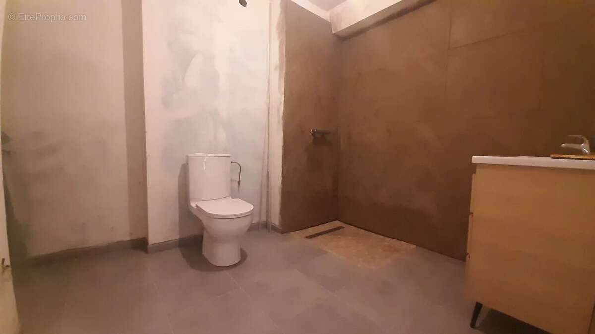 Maison à PUGET-THENIERS