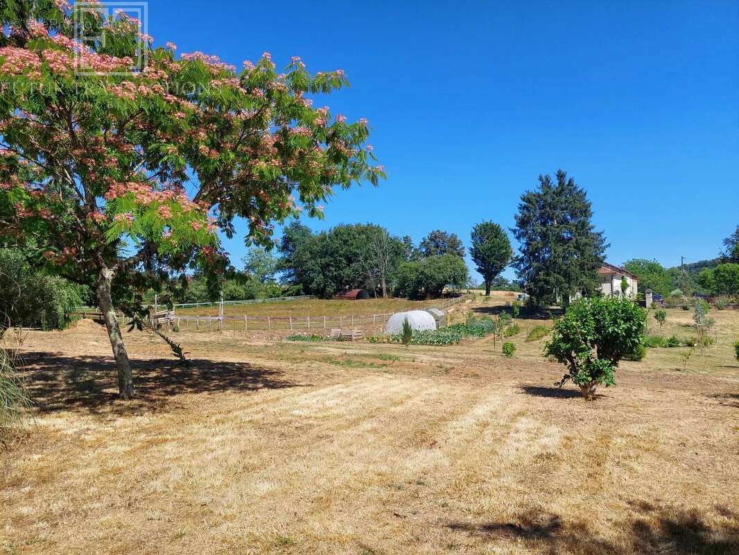 Maison à LA CHAPELLE-FAUCHER