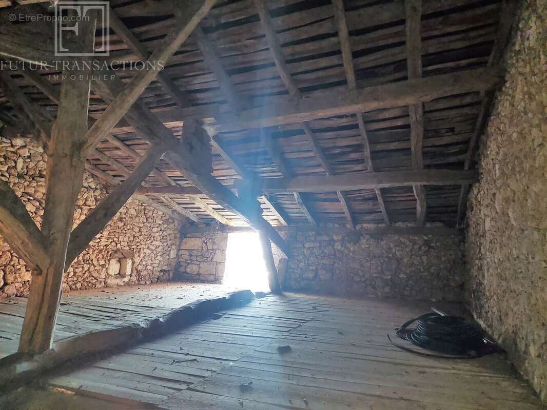 Maison à LA CHAPELLE-FAUCHER