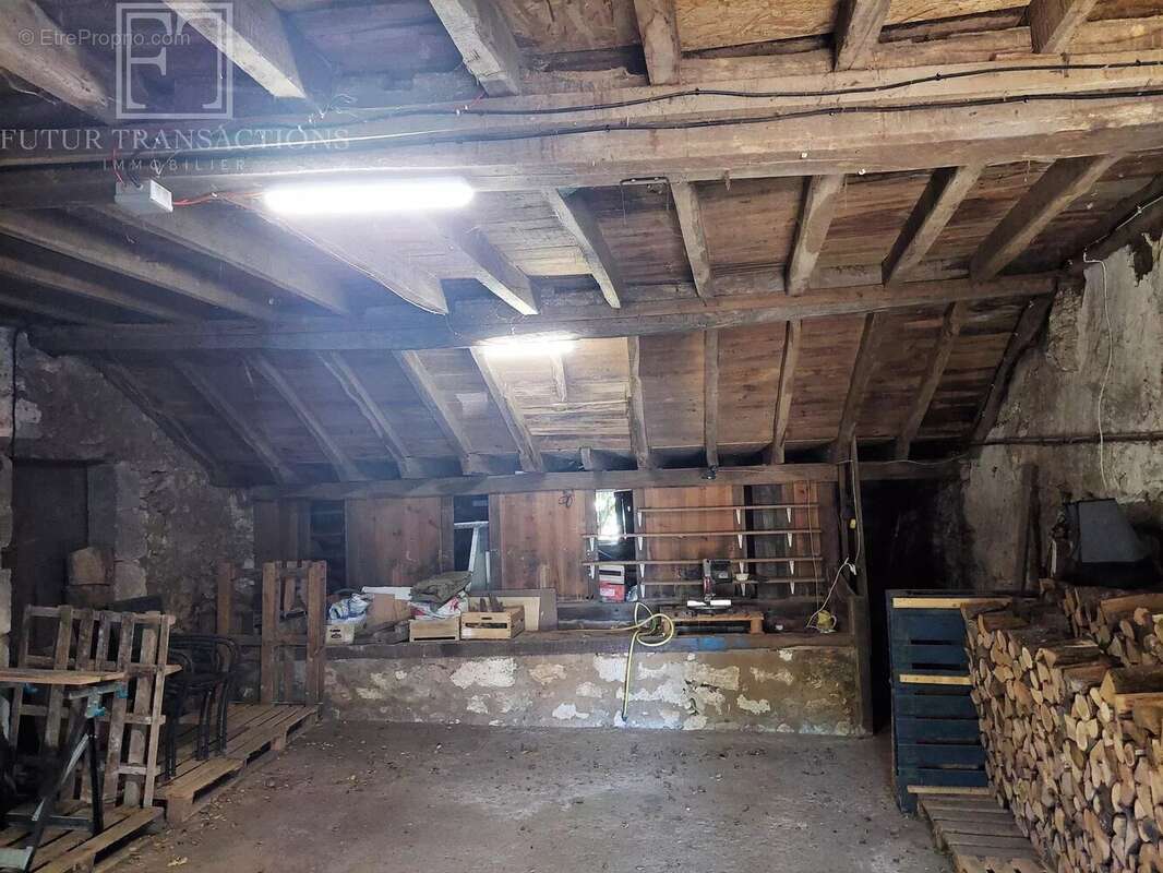 Maison à LA CHAPELLE-FAUCHER