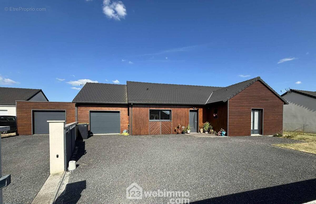 Pavillon ossature bois, 107 m2, de plain-pied, - Maison à CHATELLERAULT