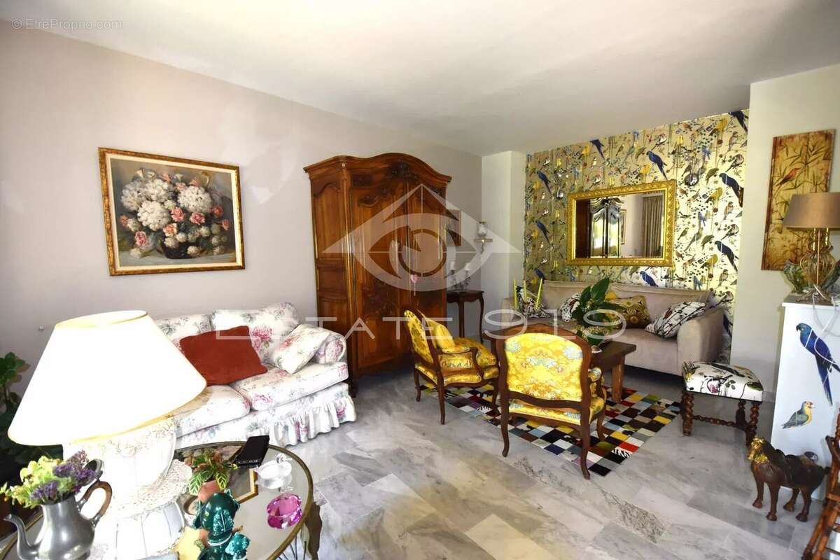 Appartement à LE CANNET