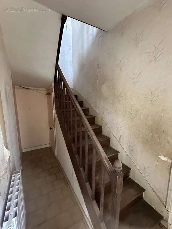 Maison à SAINT-SECONDIN