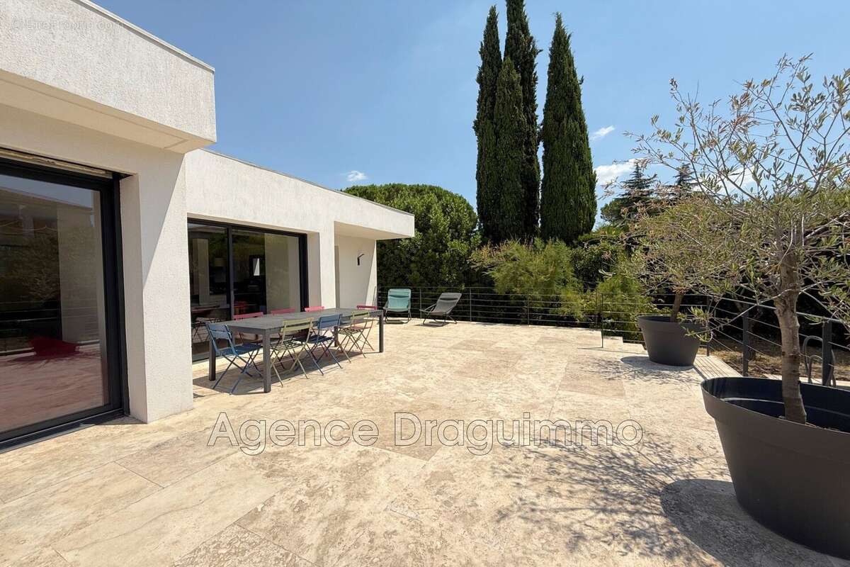 Maison à DRAGUIGNAN