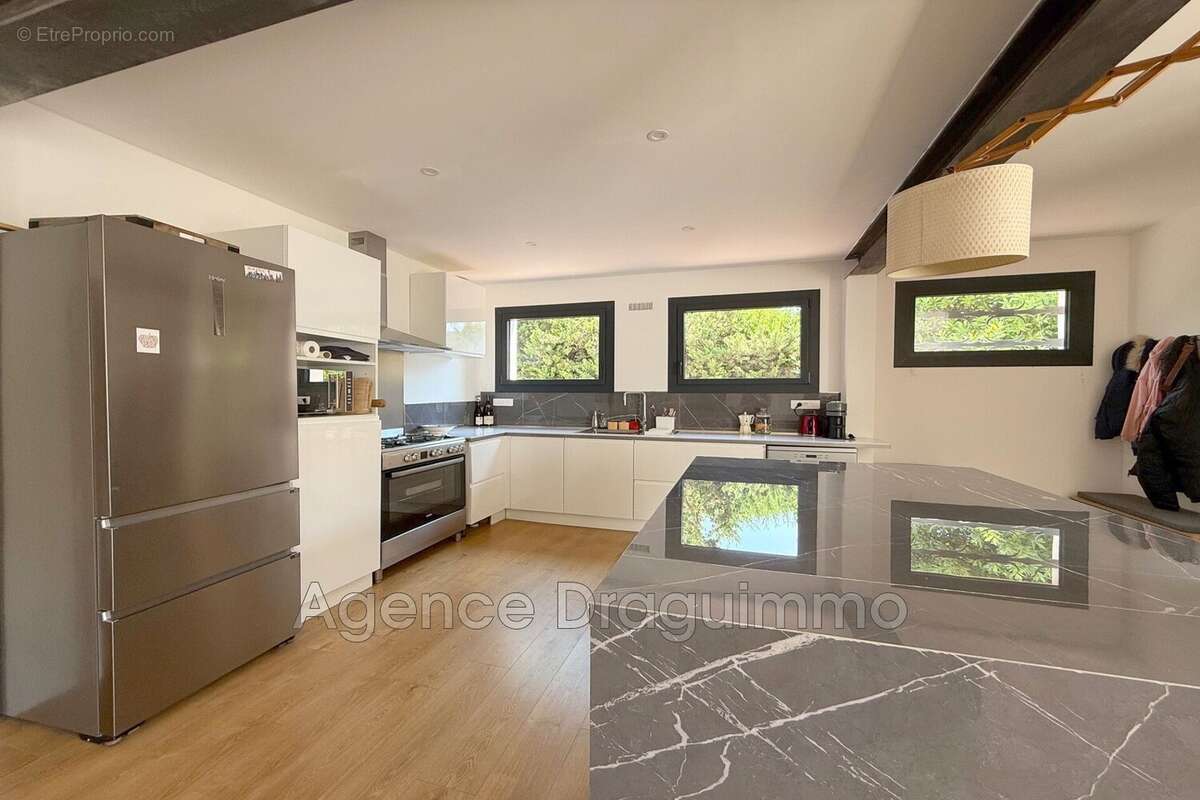 Maison à DRAGUIGNAN