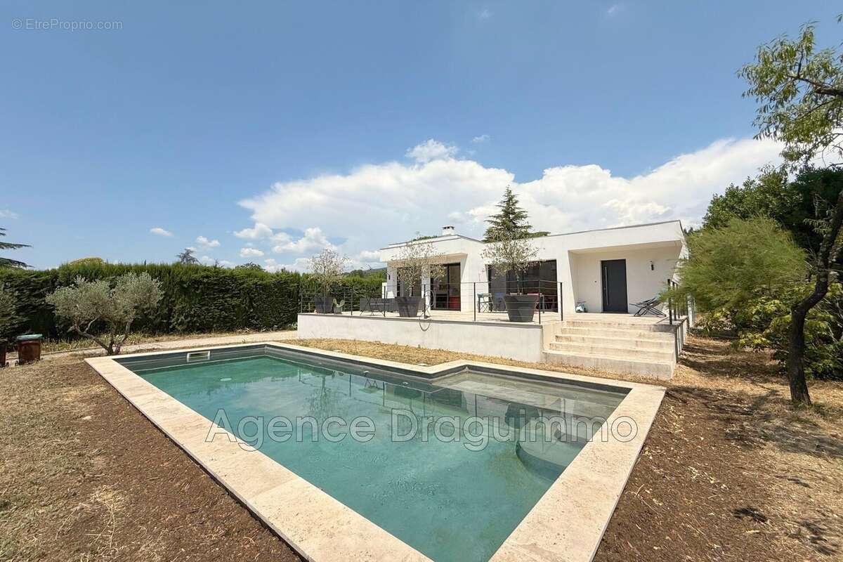 Maison à DRAGUIGNAN