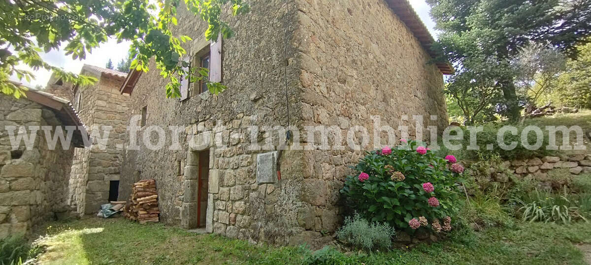 Maison à LE CHEYLARD