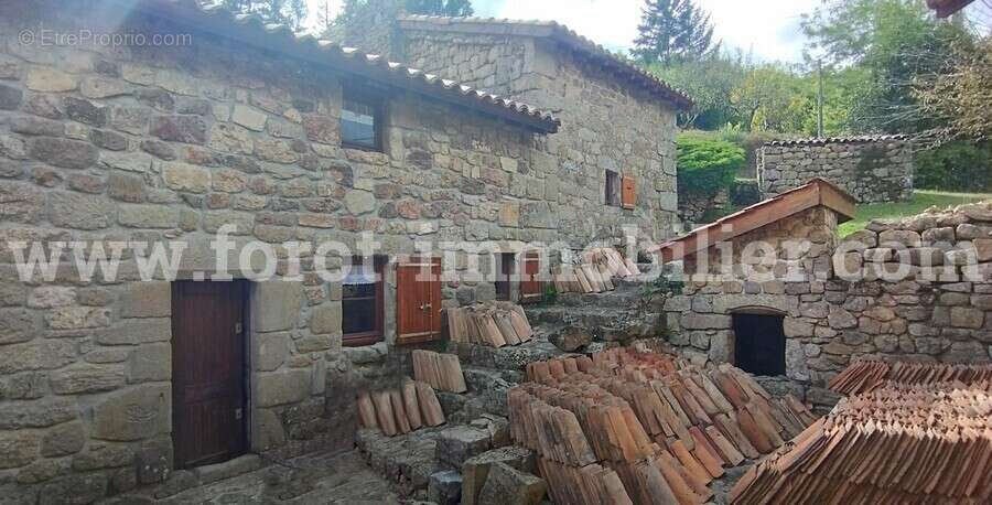 Maison à LE CHEYLARD