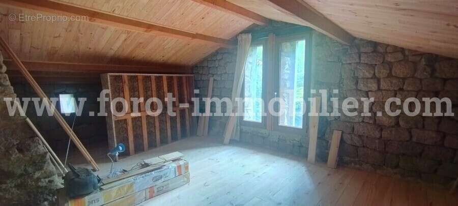 Maison à LE CHEYLARD