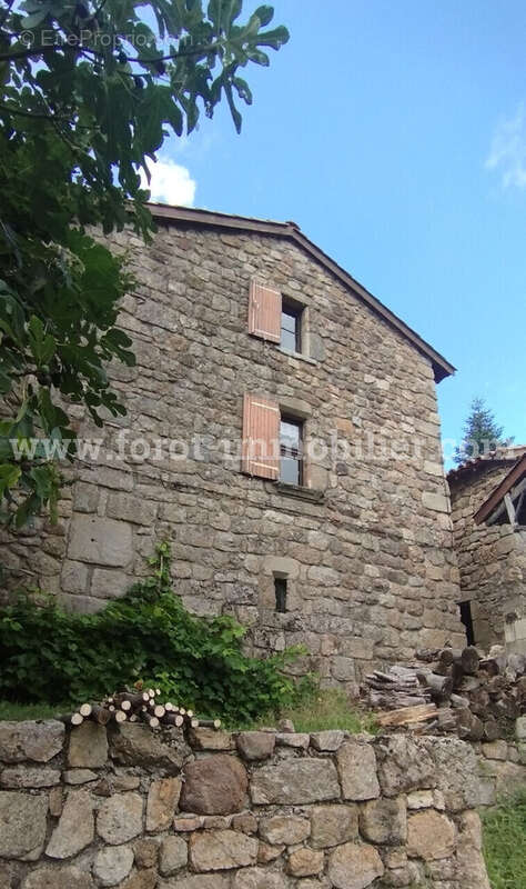 Maison à LE CHEYLARD