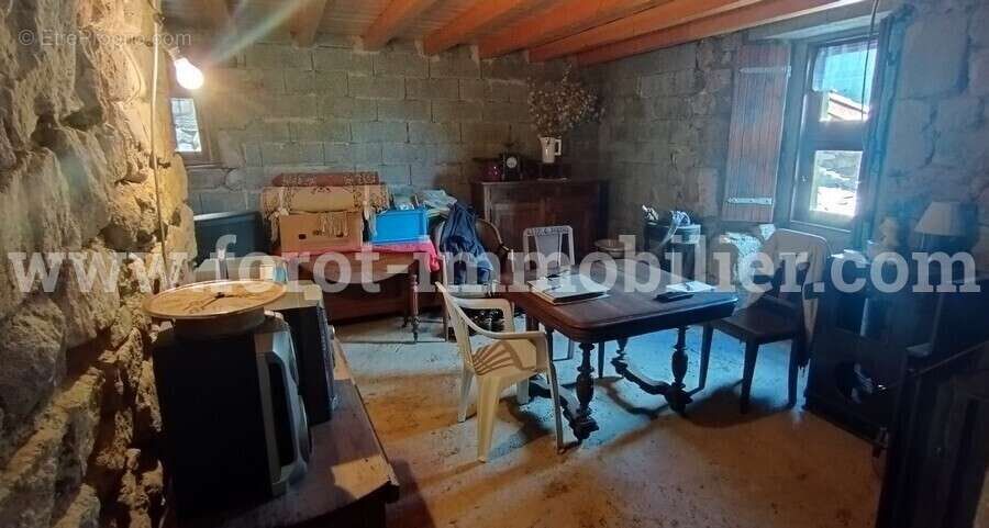 Maison à LE CHEYLARD