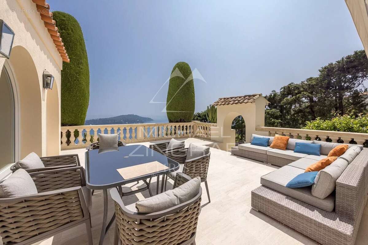 Appartement à VILLEFRANCHE-SUR-MER