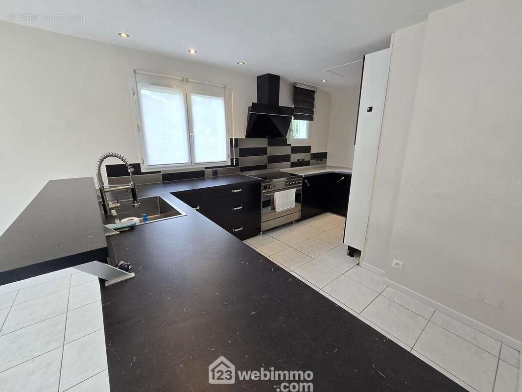 Cuisine ouverte - Terrain à ARSAC