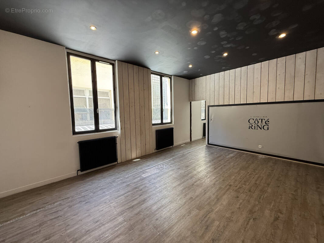 Commerce à PARIS-3E