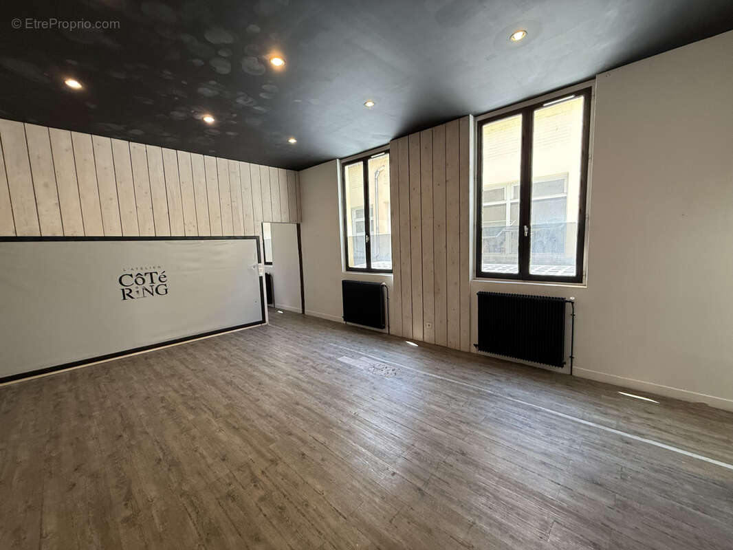 Commerce à PARIS-3E