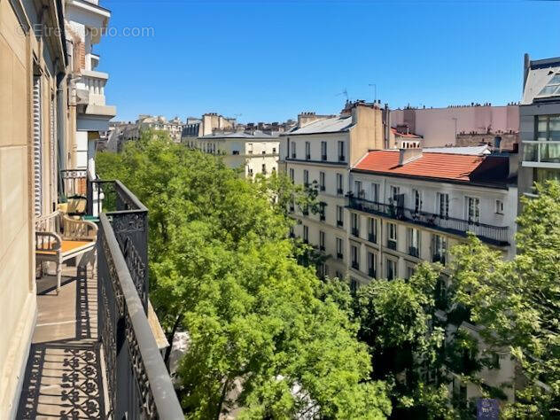 Appartement à PARIS-14E