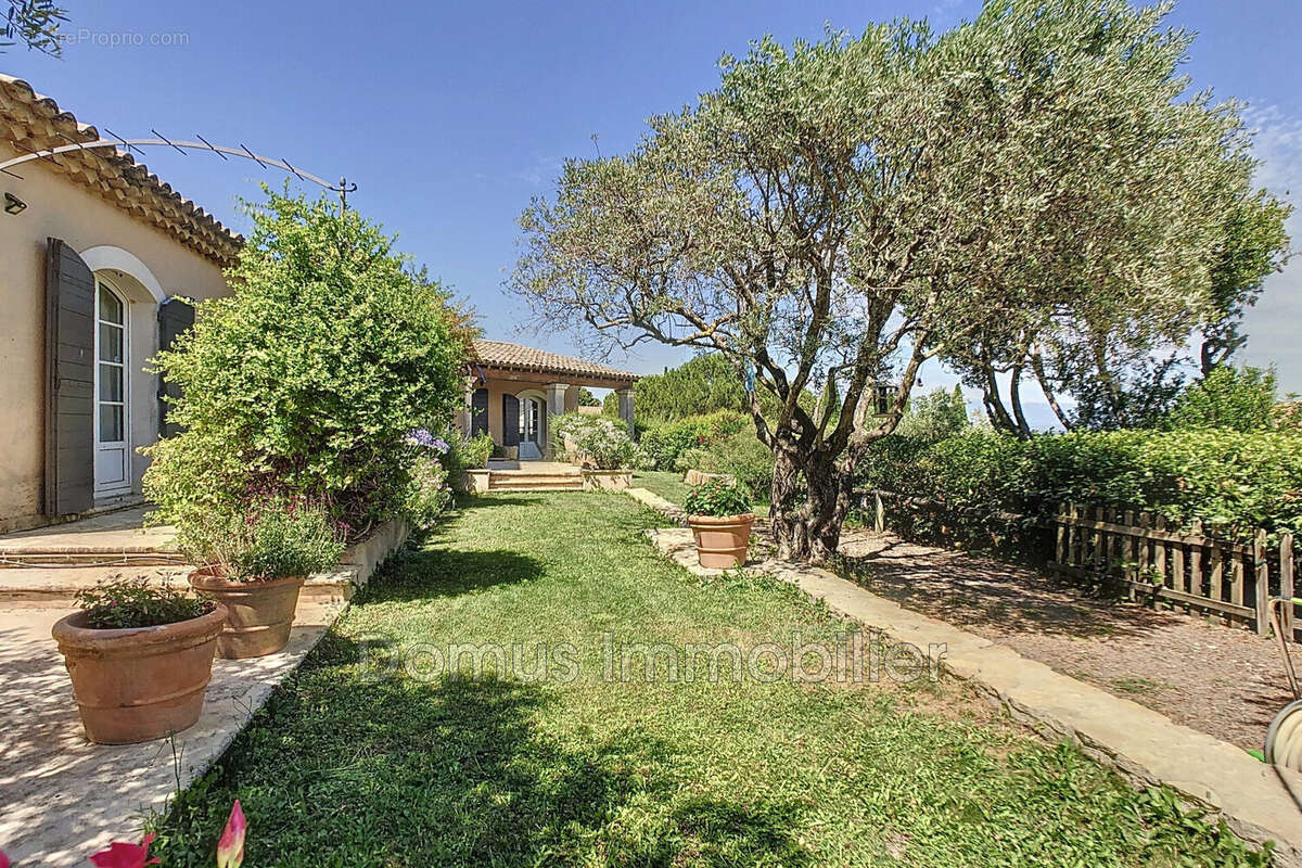 Maison à SAINT-SATURNIN-LES-AVIGNON