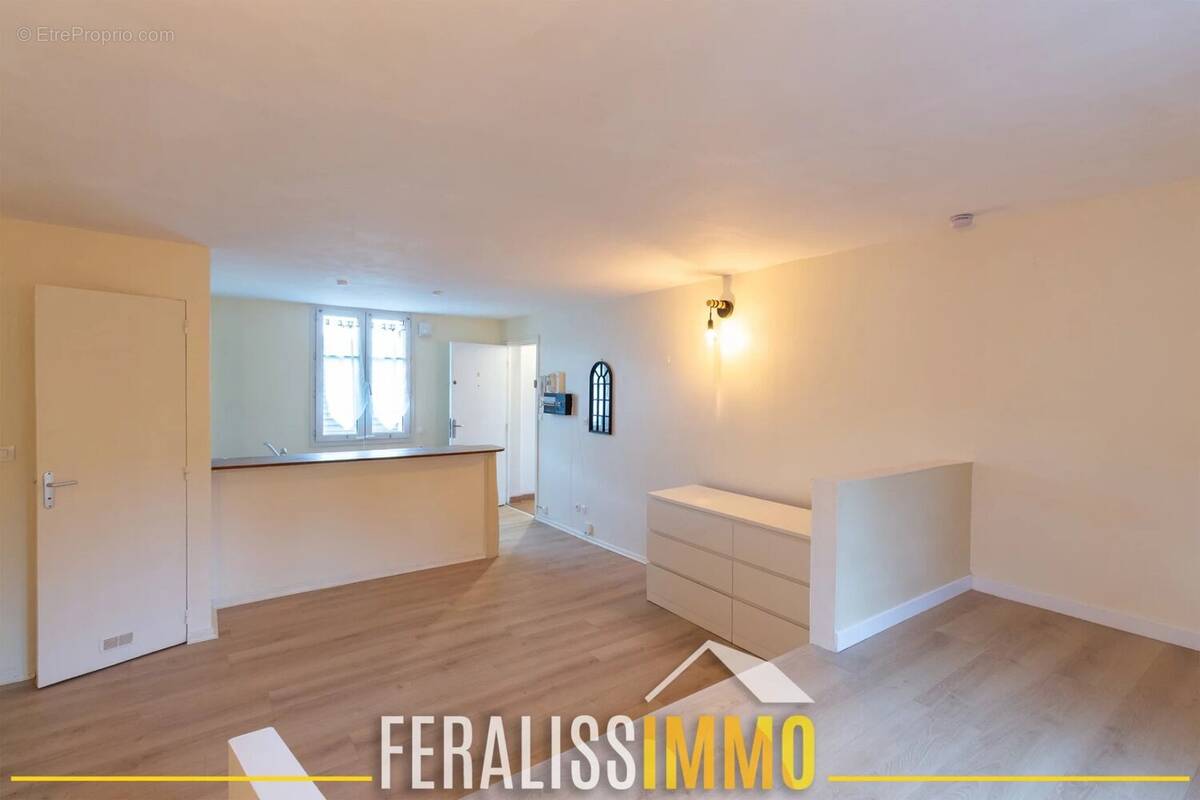 Appartement à VAUREAL