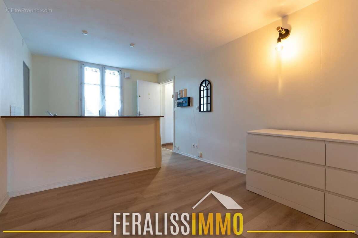 Appartement à VAUREAL