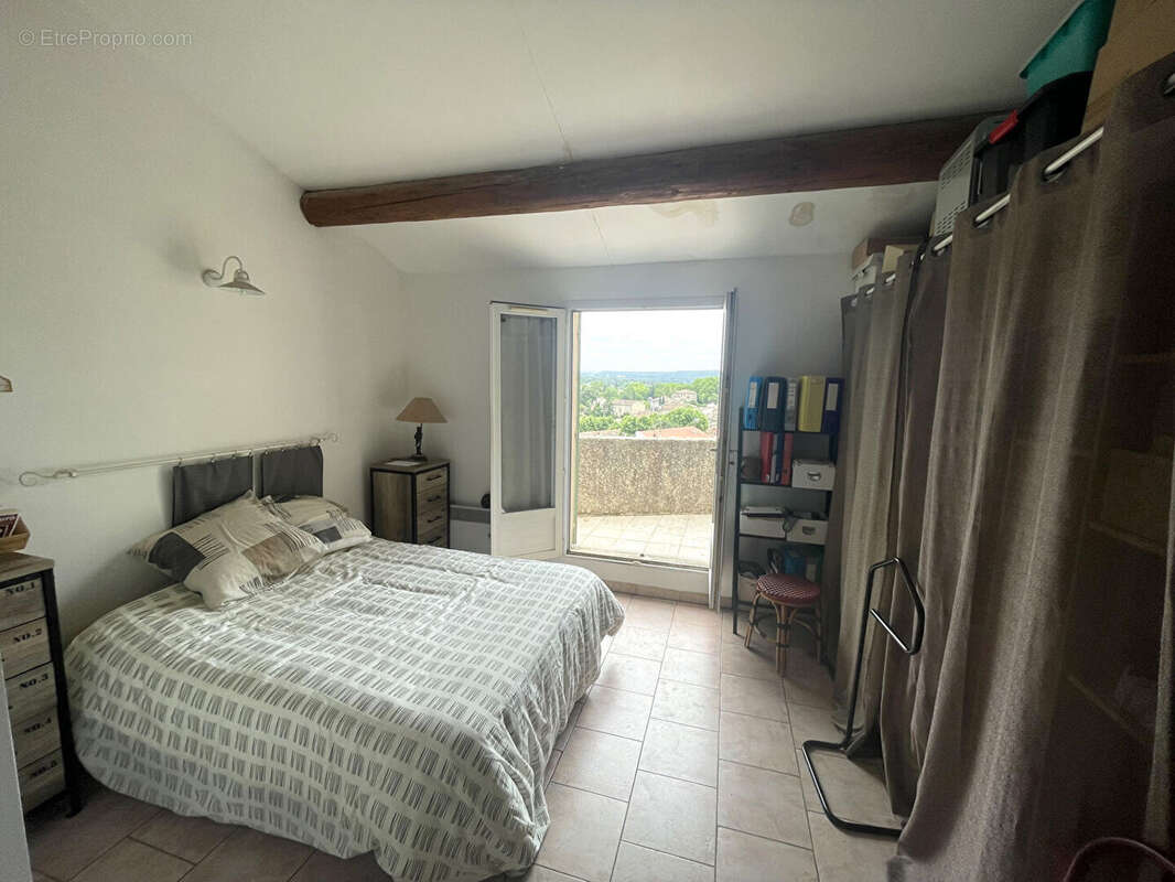 Appartement à ROGNES