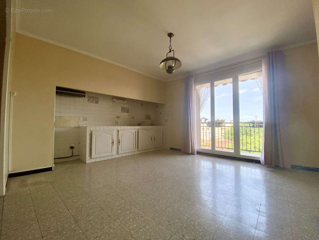 Photo 2 - Maison à CLERMONT-L&#039;HERAULT