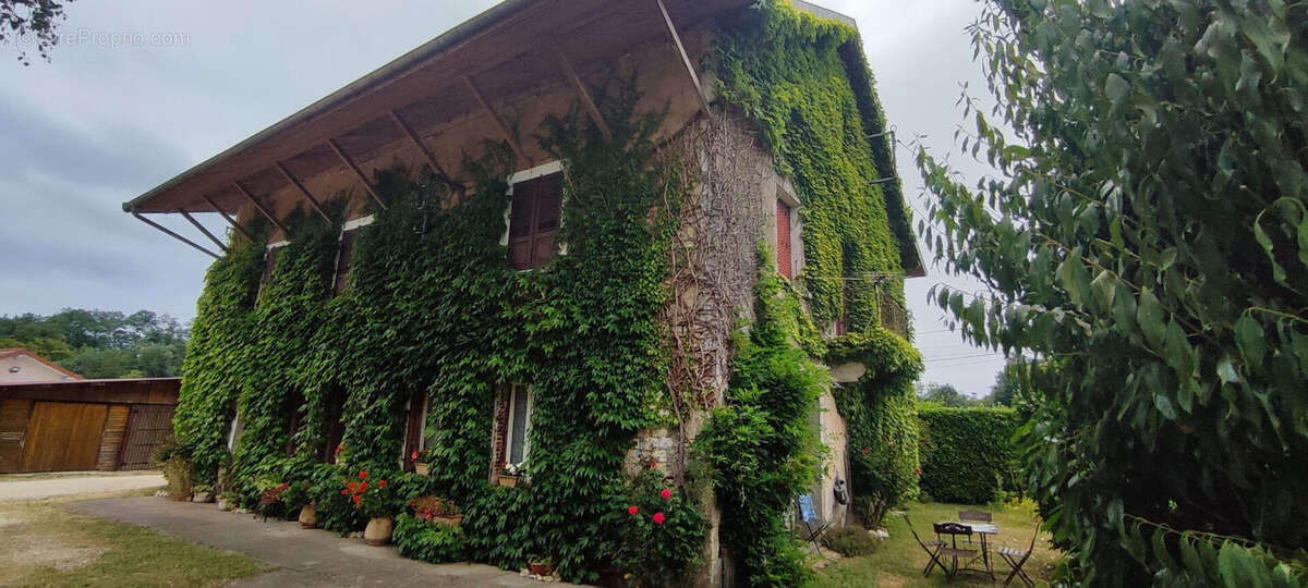 Maison à SAINT-SEINE-EN-BACHE