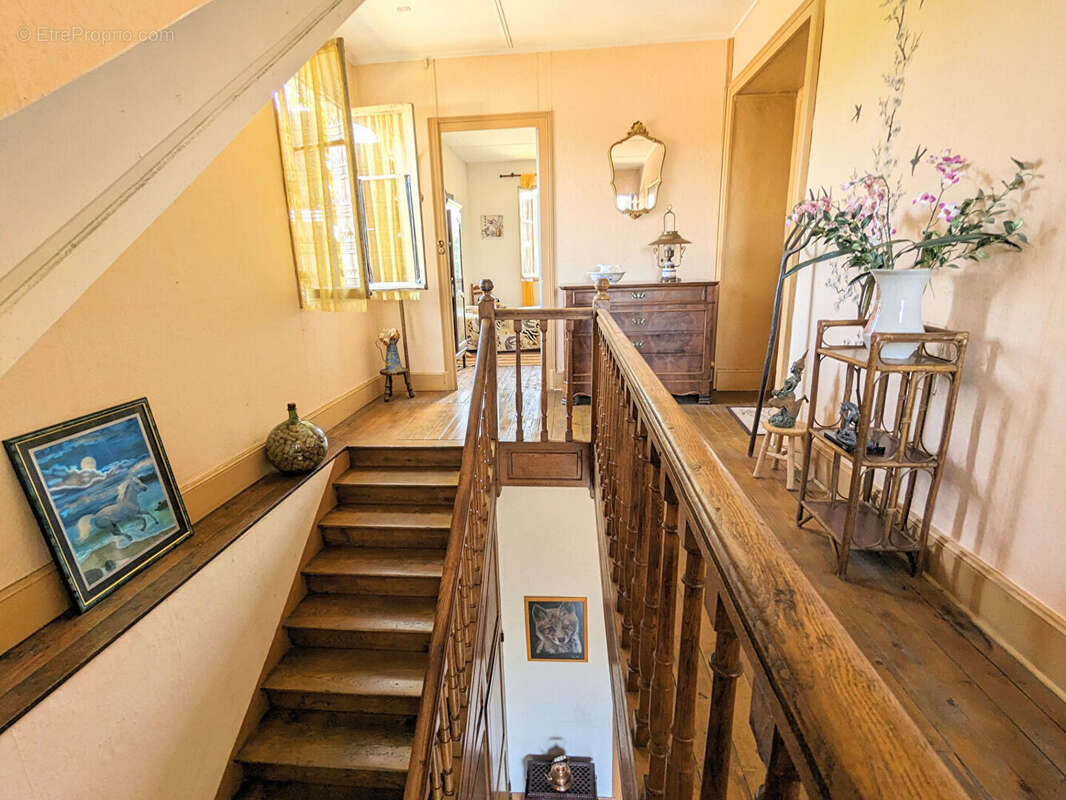 Maison à SAINT-SEINE-EN-BACHE