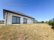 Maison à SAINT-MARTIN-DE-FONTENAY