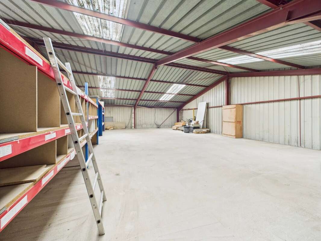 Commerce à PRECY-SOUS-THIL