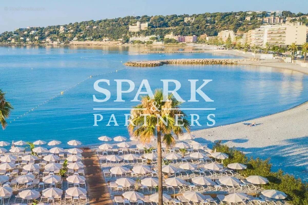 Appartement à ROQUEBRUNE-CAP-MARTIN